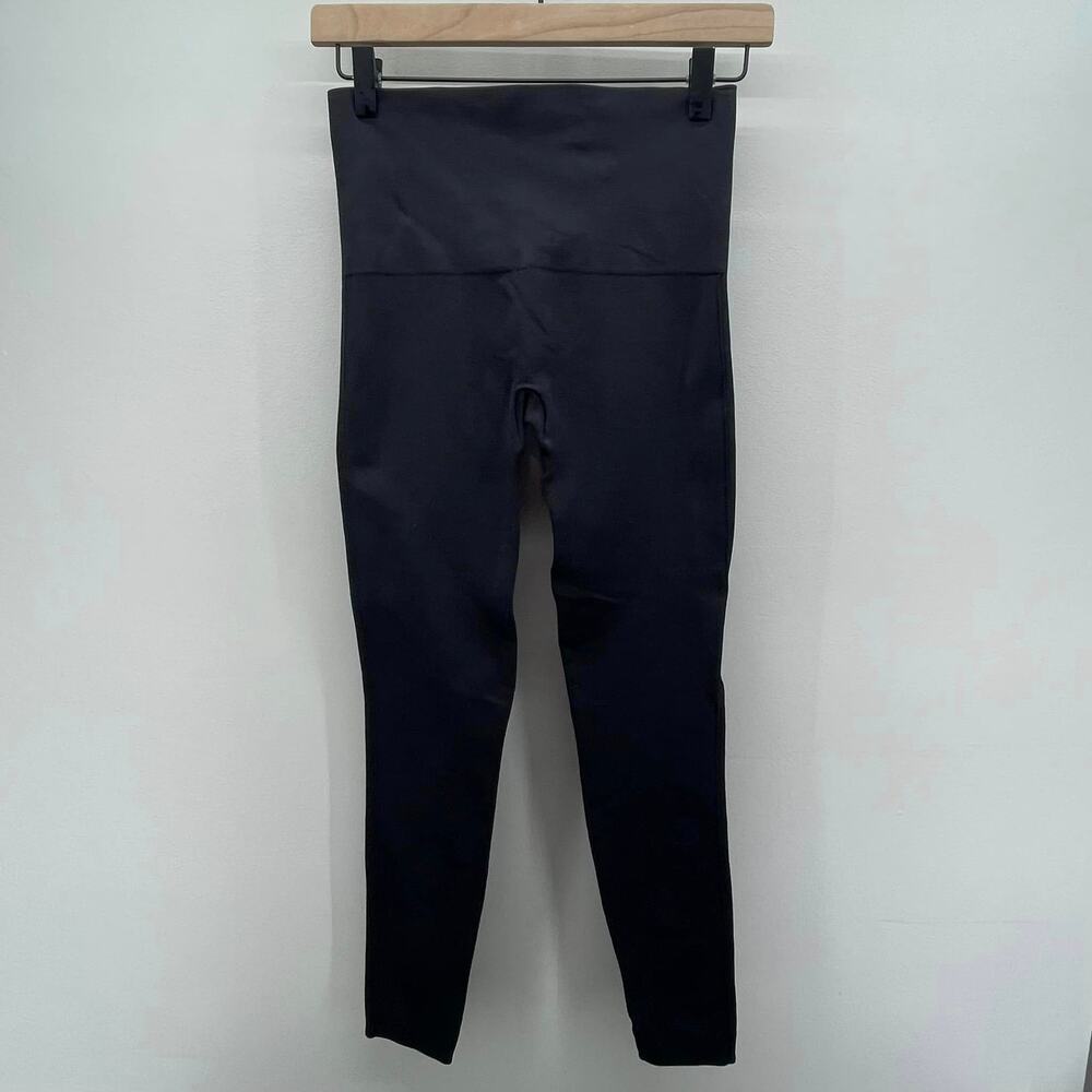 Spanx Look‎ At Me Now Seamless Leggings in Black